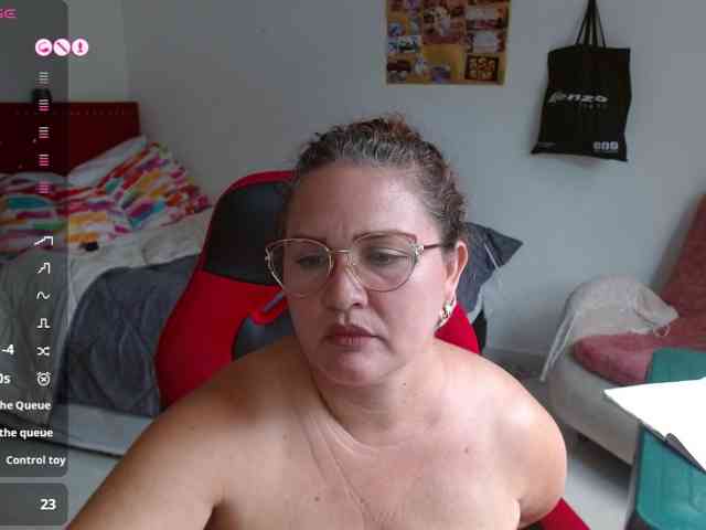 helenca1980 webcam