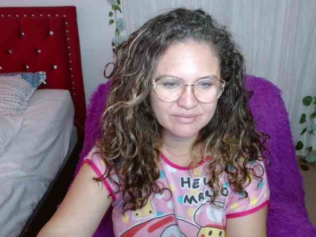 helenca1980 webcam