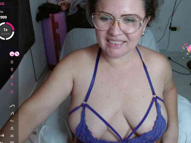 helenca1980 webcam