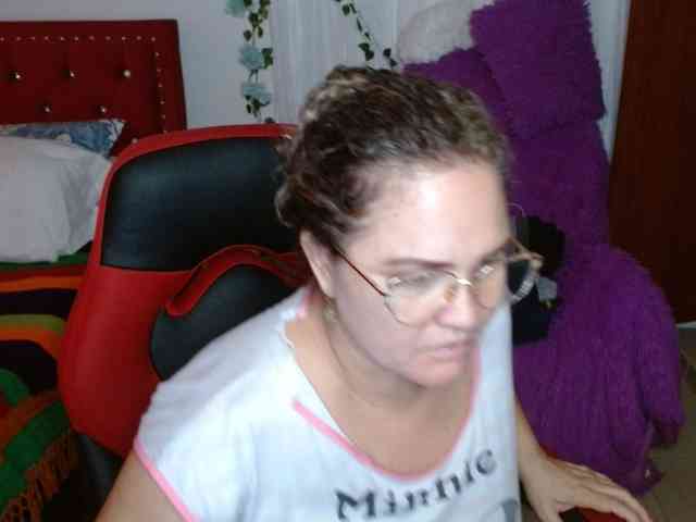 helenca1980 webcam