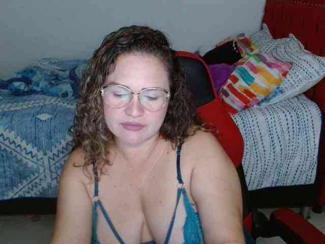 helenca1980 webcam