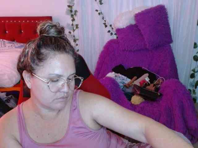 helenca1980 webcam