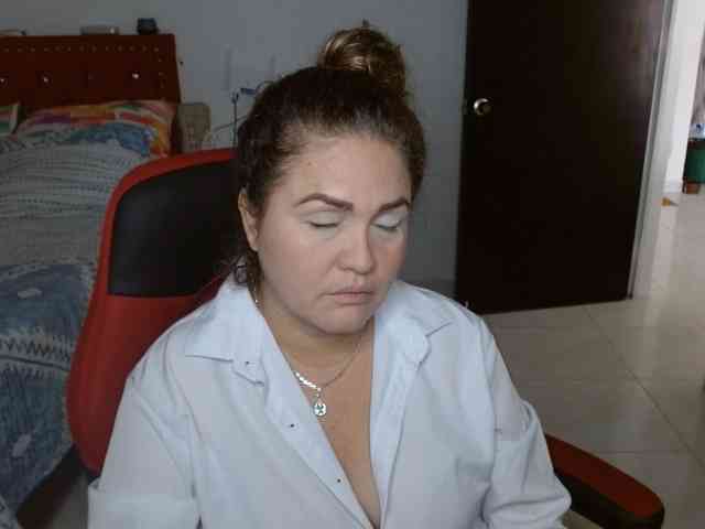 helenca1980 webcam