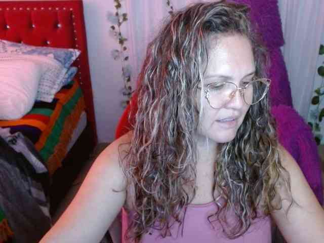 helenca1980 webcam