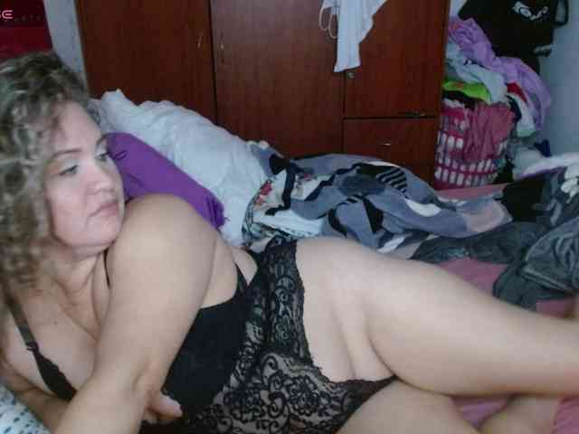 helenca1980 webcam