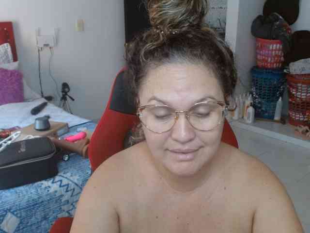 helenca1980 webcam