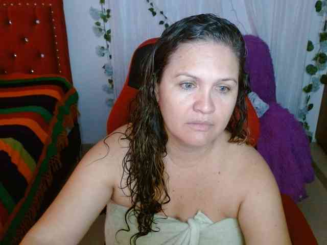 helenca1980 webcam