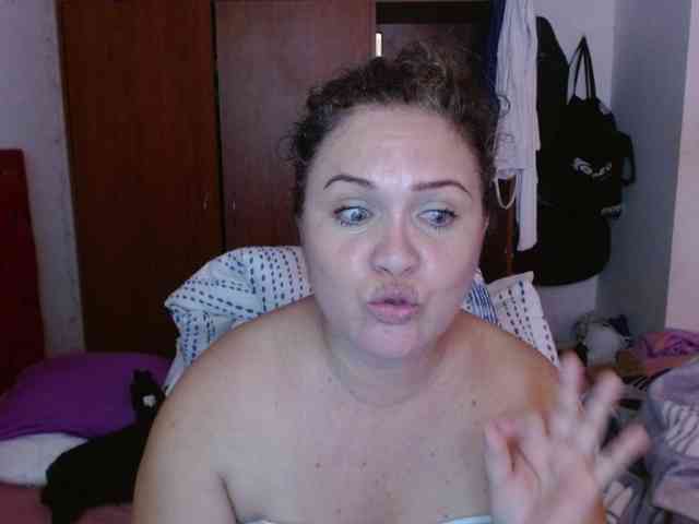 helenca1980 webcam