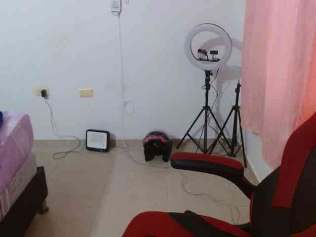 helenca1980 webcam