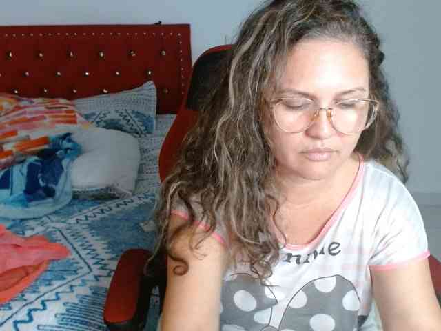 helenca1980 webcam