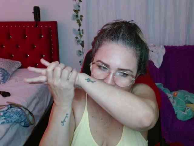 helenca1980 webcam