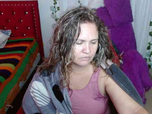 helenca1980 webcam
