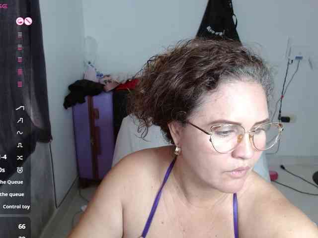 helenca1980 webcam