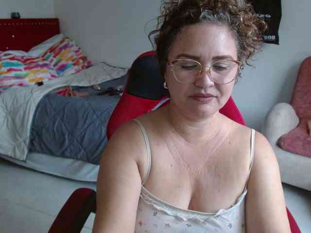helenca1980 webcam