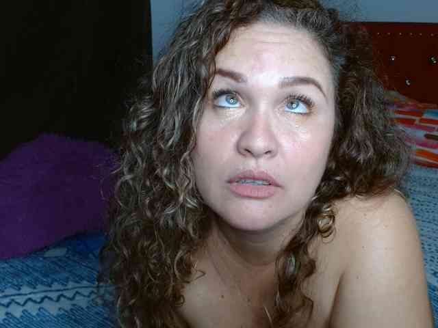 helenca1980 webcam