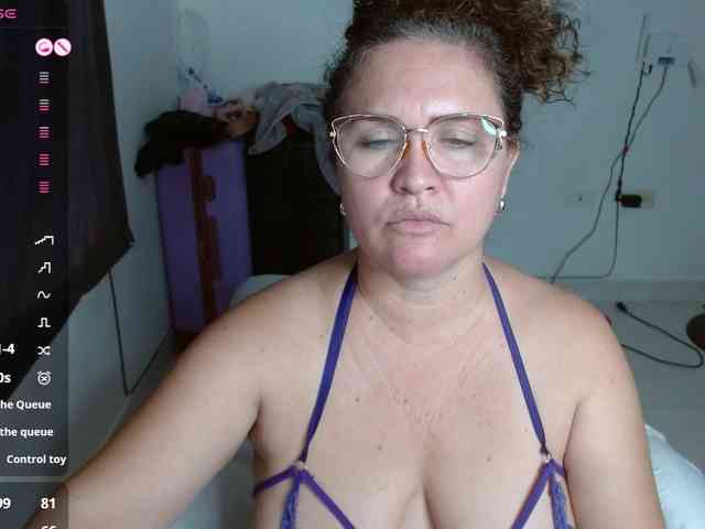 helenca1980 webcam