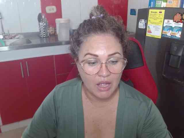 helenca1980 webcam