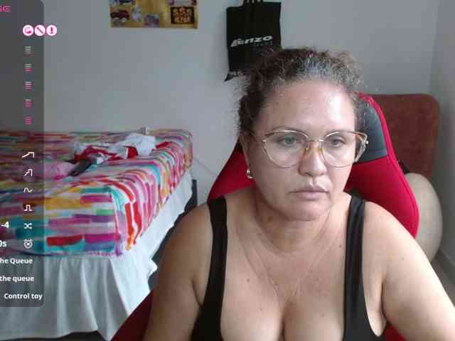 helenca1980 webcam