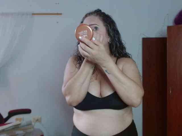 helenca1980 webcam