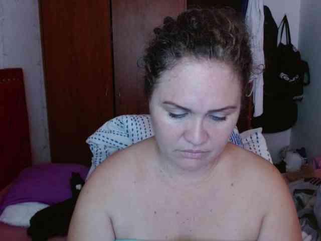helenca1980 webcam