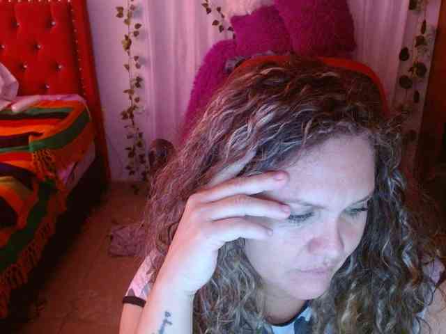 helenca1980 webcam