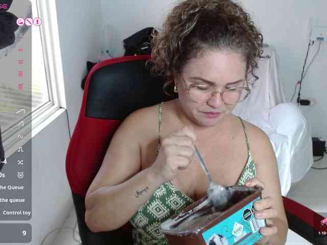 helenca1980 webcam
