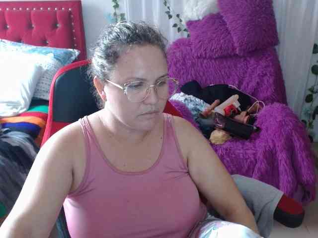 helenca1980 webcam