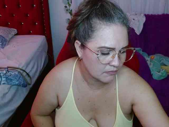 helenca1980 webcam