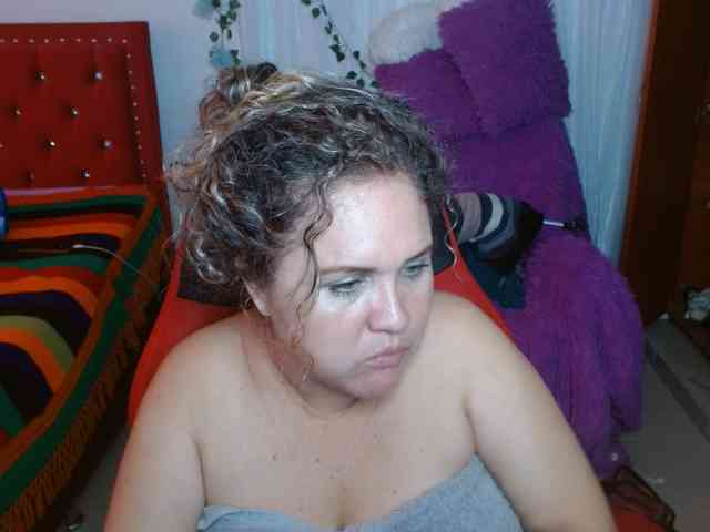 helenca1980 webcam