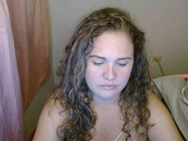 helenca1980 webcam