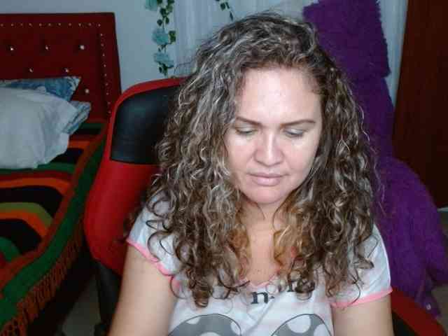 helenca1980 webcam