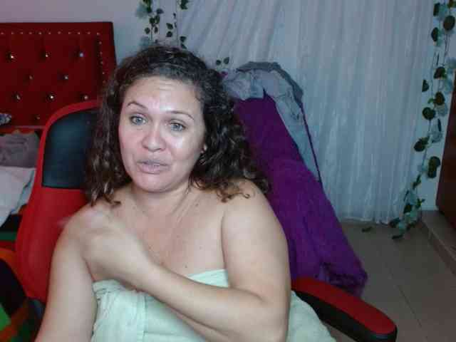 helenca1980 webcam