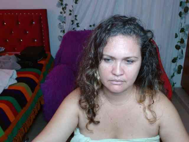 helenca1980 webcam
