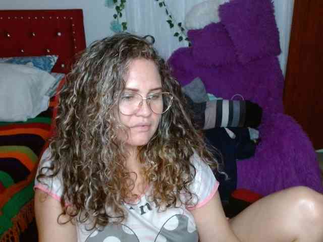 helenca1980 webcam