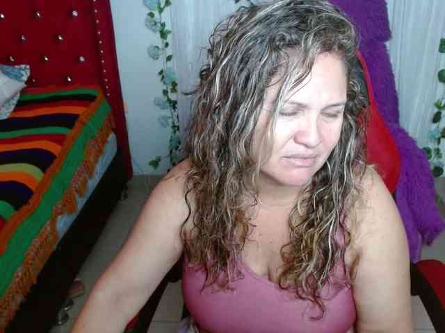 helenca1980 webcam