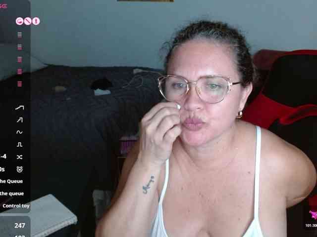 helenca1980 webcam