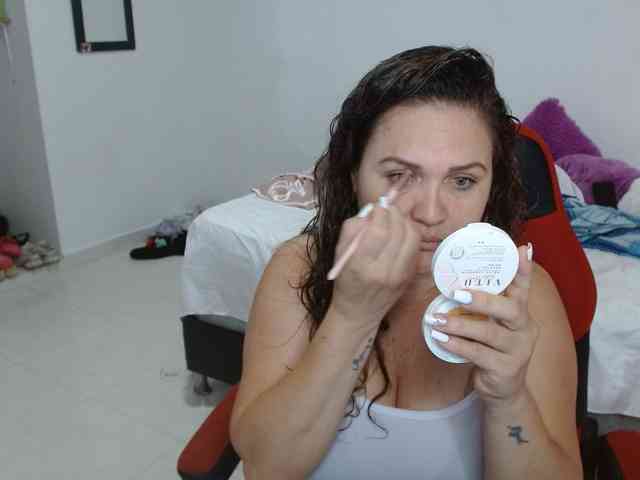 helenca1980 webcam