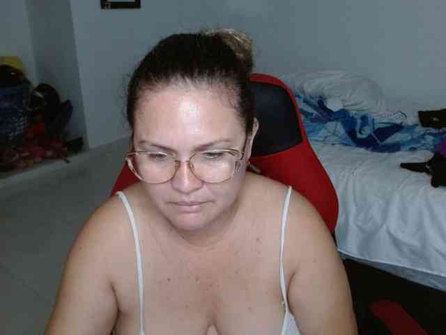 helenca1980 webcam
