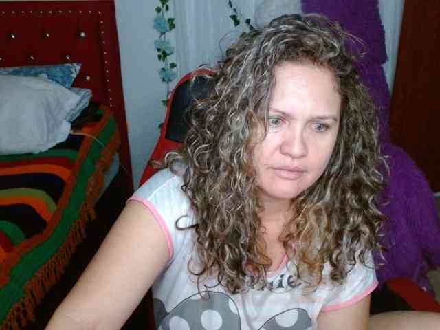 helenca1980 webcam