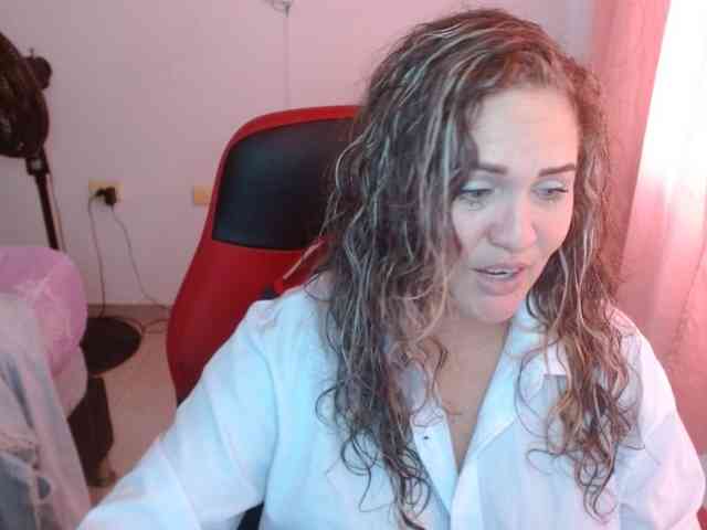 helenca1980 webcam