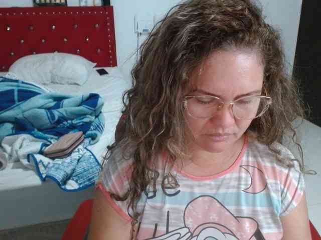 helenca1980 webcam