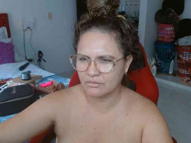 helenca1980 webcam