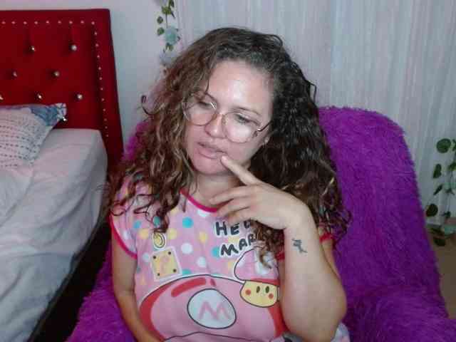 helenca1980 webcam