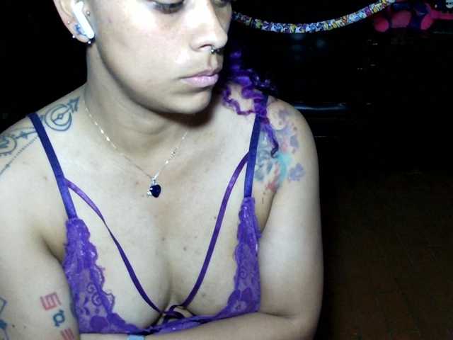 Cata-Blue- live cam on BongaCams