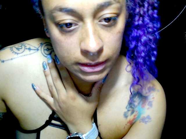 Cata-Blue- live cam on BongaCams