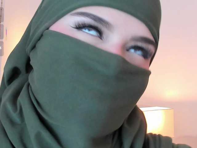anna-henao live cam on BongaCams