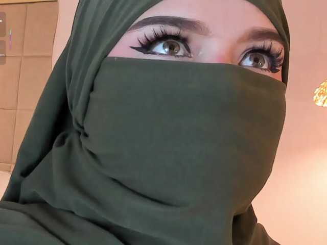 anna-henao live cam preview