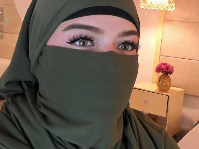 anna-henao live cam preview