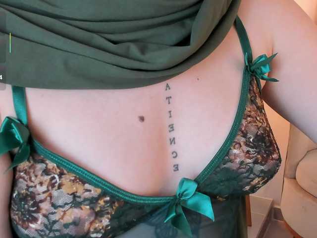 anna-henao live webcam show
