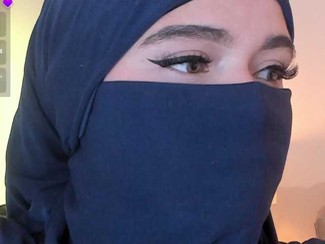 anna-henao's BongaCams show and profile